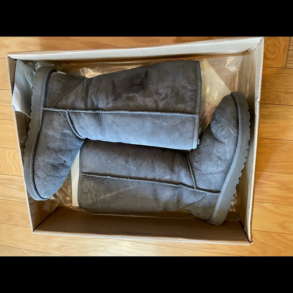 Tall ugg boots
